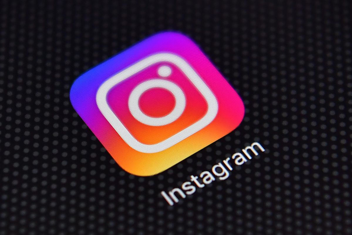 How to Turn On Dark Mode on Instagram