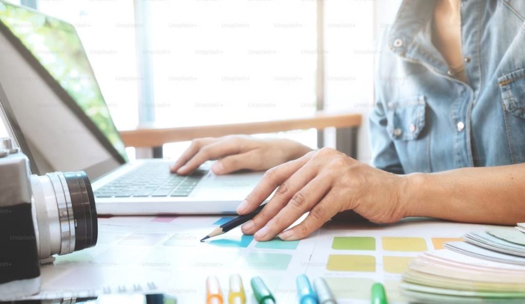 How to be a Graphic Designer 3